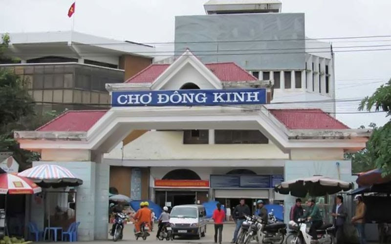 Chợ Đông Kinh - nơi mua bán hàng sỉ nhộn nhịn