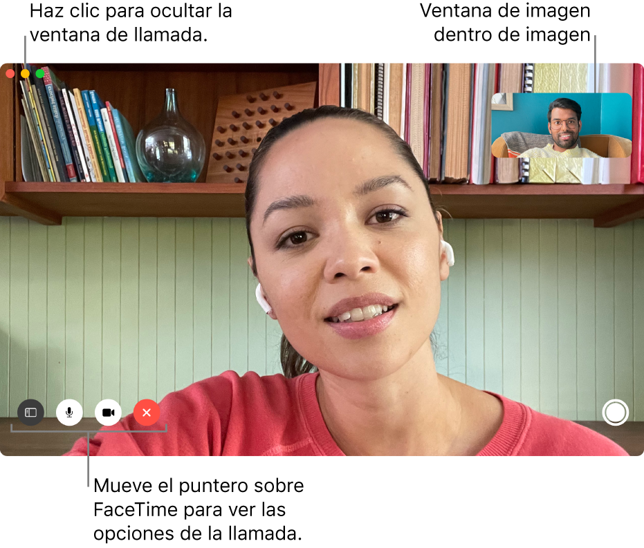 Mueve el puntero sobre la ventana de FaceTime para ver las opciones de llamada, como Barra lateral, Silenciar, Finalizar, Desactivar video, Pantalla completa y Live Photo. Haz clic en el botón central en la esquina superior izquierda para ocultar la ventana de la llamada. La ventana de PIP aparece en la esquina superior derecha.