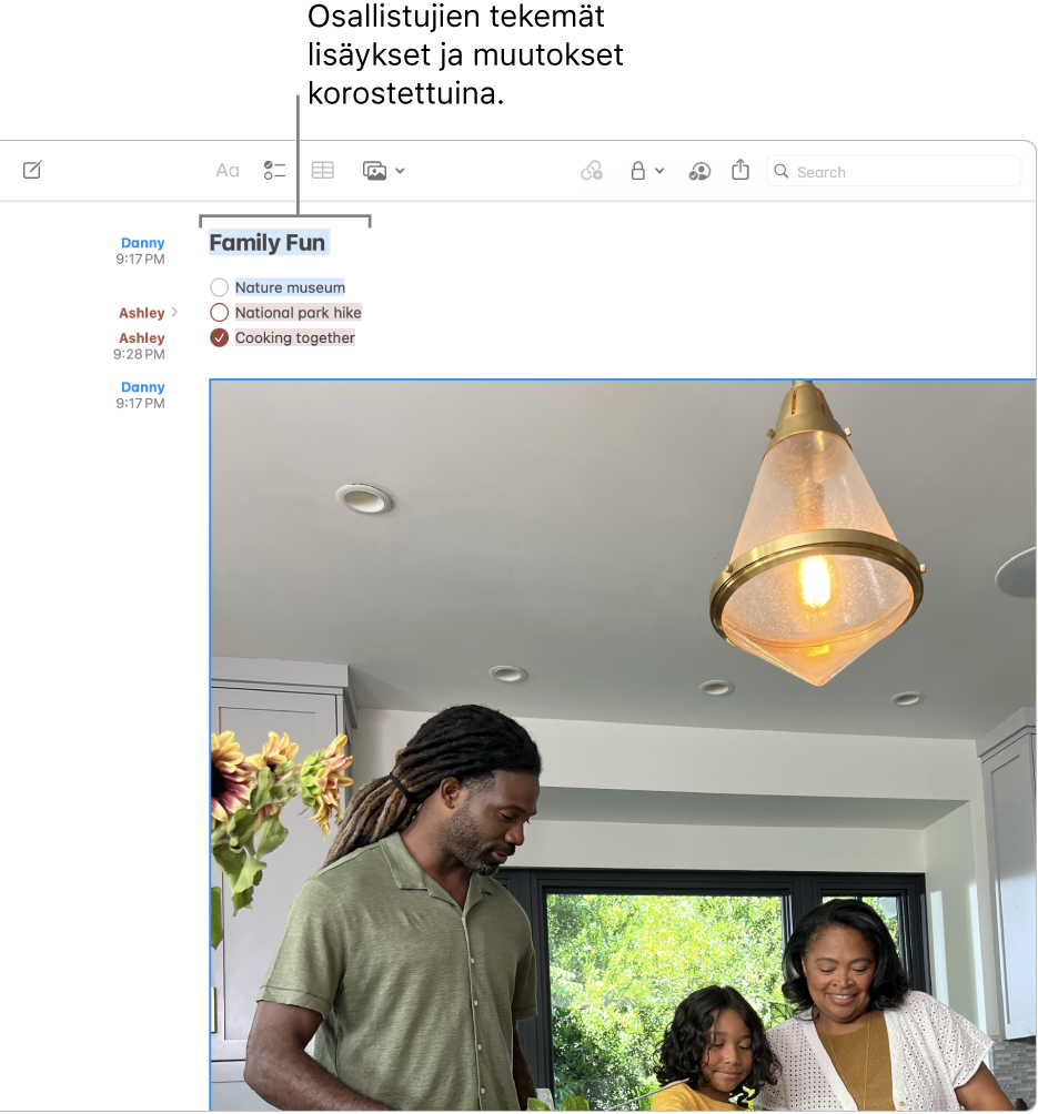 Muistiinpano, jossa on tarkistuslista perheen toiminnoista. Toisen osallistujan tekemät muutokset on korostettu.